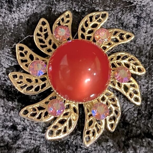 Coro Brooch Pin Goldtone Pink Moonglow Aurora Rhinestones Sunburst Flower Design - Picture 1 of 6